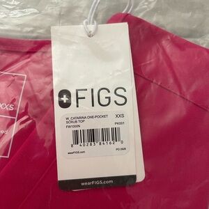 New Figs Catarina One-Pocket Scrub Top Ultra Rose Size XXS